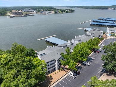 WHAT A VIEW! Freshly remodeled with custom showers and new - photo 3