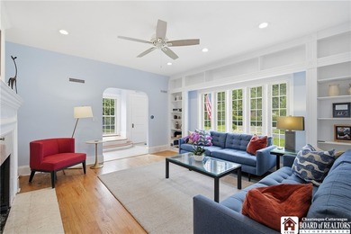 Welcome to 19 Winchester Road: an expansive 6 bedroom, 3 - photo 8