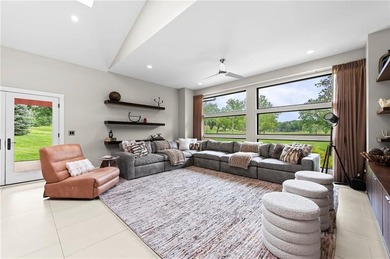 Absolutely Stunning 1 1/2 story Contemporary Estate Home on #5 - photo 21