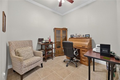 Beautiful gated 2 bedroom 2 bath with bonus office townhomee and - photo 4