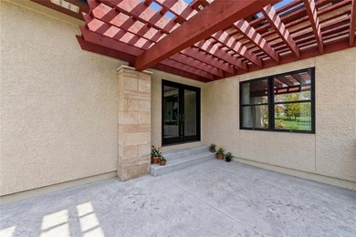 Absolutely Stunning 1 1/2 story Contemporary Estate Home on #5 - photo 25
