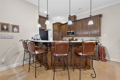 Beautiful gated 2 bedroom 2 bath with bonus office townhomee and - photo 7