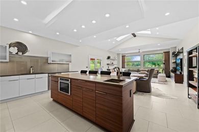 Absolutely Stunning 1 1/2 story Contemporary Estate Home on #5 - photo 30