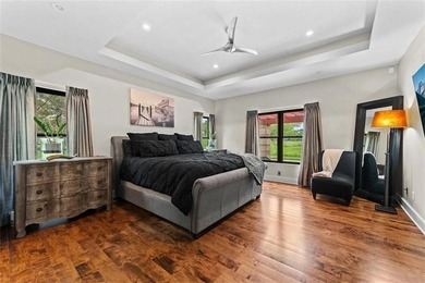 Absolutely Stunning 1 1/2 story Contemporary Estate Home on #5 - photo 32