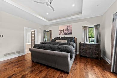 Absolutely Stunning 1 1/2 story Contemporary Estate Home on #5 - photo 34