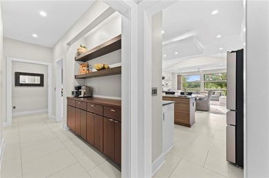 Absolutely Stunning 1 1/2 story Contemporary Estate Home on #5 - photo 40