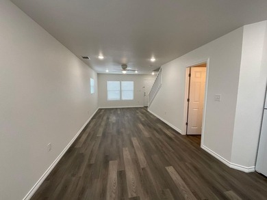 Exceptional income-producing investment in the heart of - photo 9