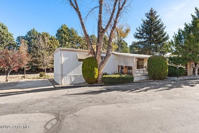 Super cute 1-bedroom, 1-bath home featuring fresh interior and