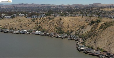 OPPORTUNITY ZONE! Total ~9.34 ACRES stunning and expansive bay - photo 1