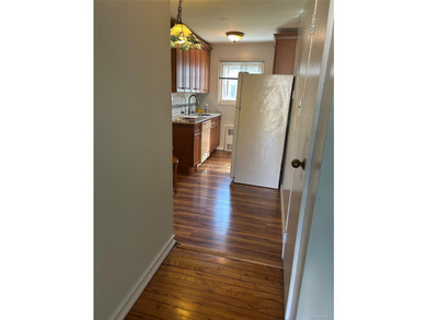 Lovely One bedroom (End Unit )Lower level Coop, Plenty of - photo 6