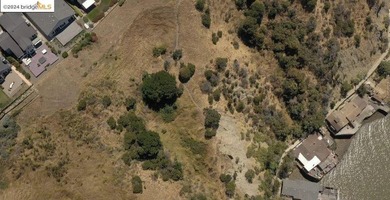 OPPORTUNITY ZONE! Total ~9.34 ACRES stunning and expansive bay - photo 9