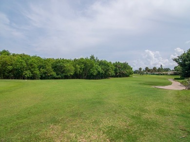 Enjoy easy Florida living in the sought-after Vista Royale 55+ - photo 22