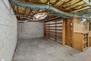 The home features 3 bedrooms, 2.5 bathrooms, and a spacious - photo 26