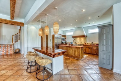 127 Applehead Island is a great family Lakehouse located in the - photo 8