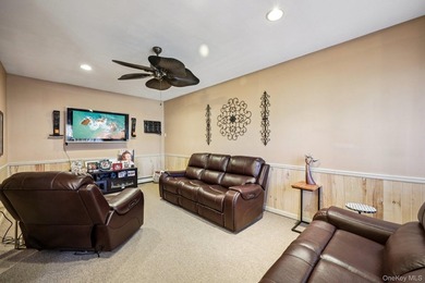HOUSE FULLY AVAILABLE!! Welcome to this beautifully maintained - photo 5