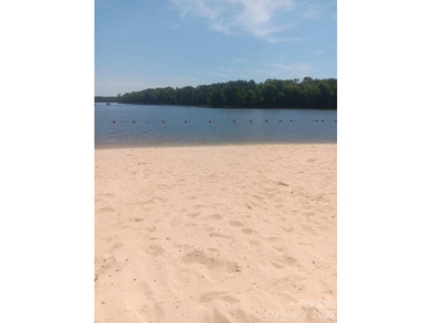SELLER WILL PAY $1500.00 TOWARD BUYER CLOSING COSTS. Just in - photo 4