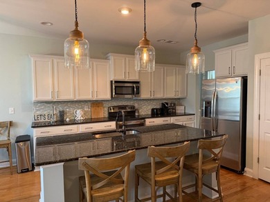 Welcome to your luxurious coastal retreat at 2402 Via Palma - photo 4