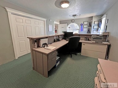 GREAT LOCATION FOR BUSINESS OPPORTUNITY! Property includes 2 - photo 11