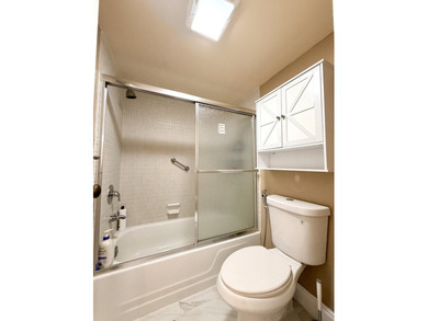 Welcome to this spacious and bright 2/2 corner unit with an - photo 17