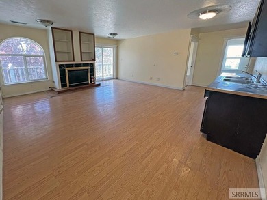 GREAT LOCATION FOR BUSINESS OPPORTUNITY! Property includes 2 - photo 18