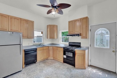 Welcome to this beautifully maintained Ranch-style home offering - photo 20