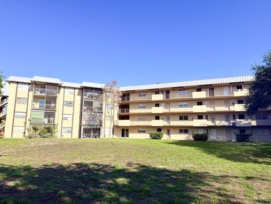 Welcome to this spacious and bright 2/2 corner unit with an - photo 24