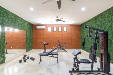 Luxury 3-Bedroom Penthouse with Private Pool & Lock-Off in Viva - photo 34