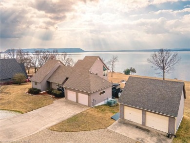 Lake Home For Sale in Sallisaw, Oklahoma