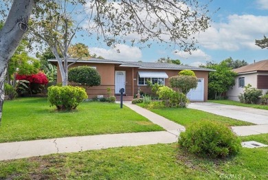 Welcome to 2105 S Rosewood Ave, a charming and beautifully - photo 2