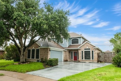 **Motivated Seller!** Spacious, updated, and move-in ready, this - photo 2