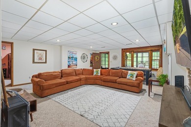 Enjoy lake life at its finest with this beautiful 4-bedroom - photo 16
