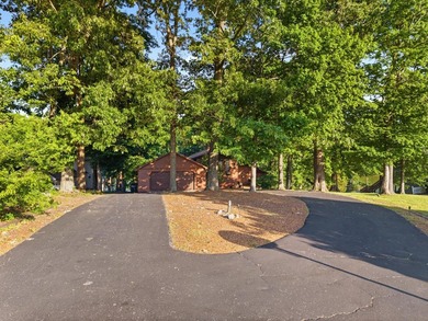Enjoy lake life at its finest with this beautiful 4-bedroom - photo 24