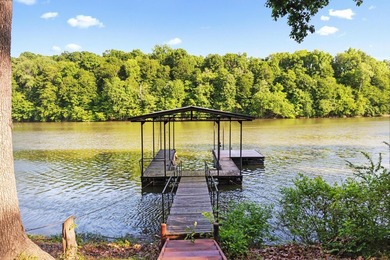 Enjoy lake life at its finest with this beautiful 4-bedroom - photo 28
