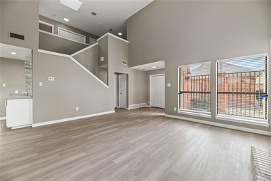 Benbrook Lake Townhome/Townhouse For Sale in Fort Worth Texas