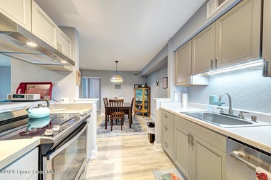 Experience the Florida lifestyle in this move-in ready - photo 4