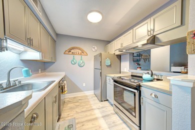 Experience the Florida lifestyle in this move-in ready - photo 5