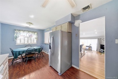 Welcome to this beautifully maintained home nestled in the heart - photo 13