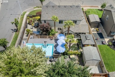 Easy Access to Schools + Flexible Backyard with Pool and Sport - photo 4