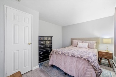 Welcome to this beautifully maintained home nestled in the heart - photo 26