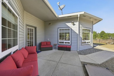 Very thoughtfully designed 1 level home on a private and secure - photo 34