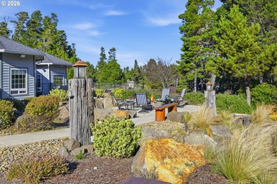 Very thoughtfully designed 1 level home on a private and secure - photo 36