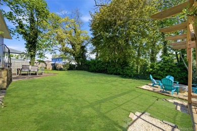 Welcome to this beautifully maintained home nestled in the heart - photo 40