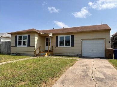 INVESTOR SPECIAL WITH OWNER FINANCING OPTIONS AVAILABLE! With - photo 2
