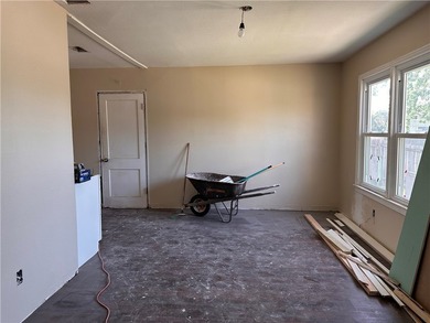 INVESTOR SPECIAL WITH OWNER FINANCING OPTIONS AVAILABLE! With - photo 4