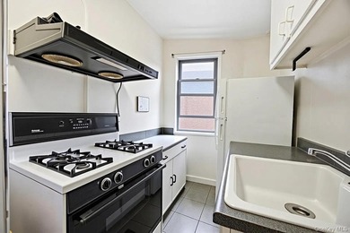 The best deal in Forest Hills! We are super excited to present - photo 6