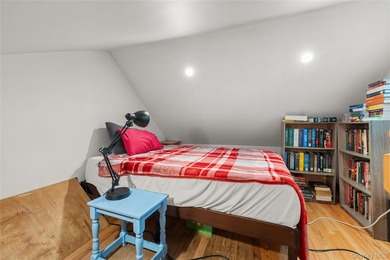 Welcome to 156 Moore Avenue! Nestled on a quiet residential - photo 14
