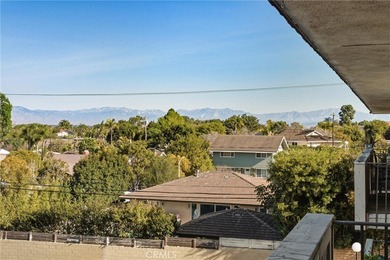 Welcome to Park Ocean! This beautifully updated 1-bedroom