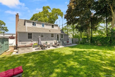 Welcome to 156 Moore Avenue! Nestled on a quiet residential - photo 22