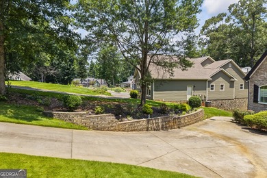 Experience luxury lakefront living on Lake Hartwell in Lavonia - photo 45
