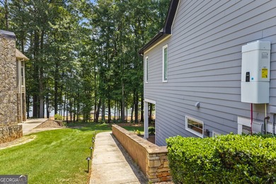 Experience luxury lakefront living on Lake Hartwell in Lavonia - photo 47